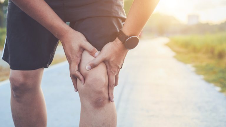 Fortalecer músculos centrales del cuerpo disminuiría dolores de rodilla: estudio Unal