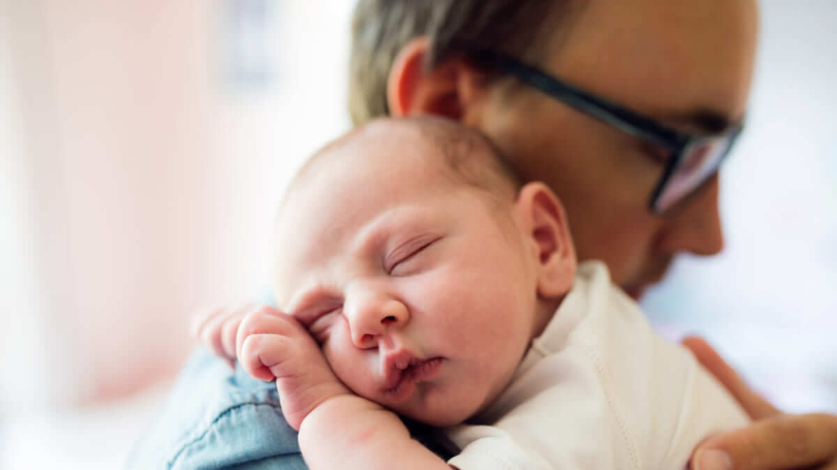 Proyecto de ley busca ampliar licencia de paternidad en partos múltiples o prematuros