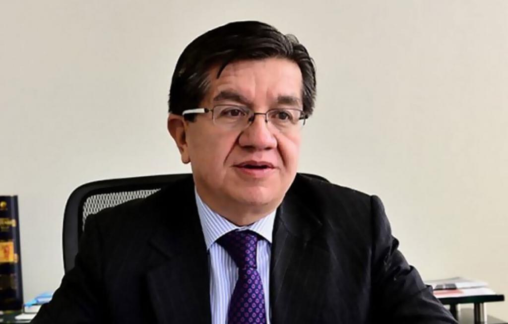 Fernando Ruiz Gomez Ministro de Salud