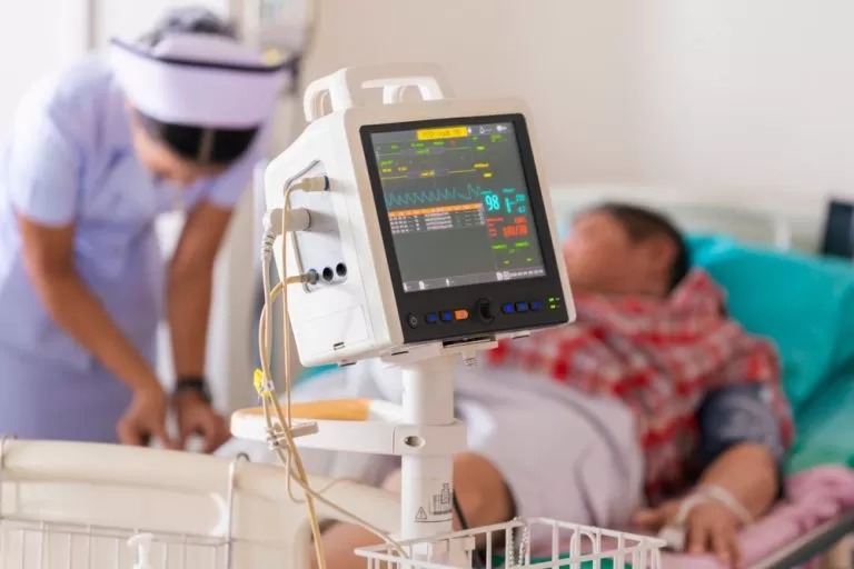 Decreto 438 de 2020 exencion de IVA a importacion de equipos medicos