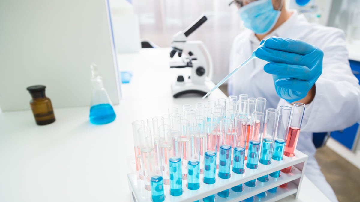 Perú recibe certificación para procesar pruebas moleculares