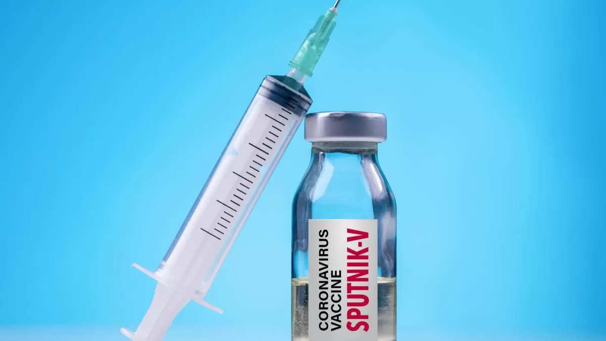 Sputnik V efectos secundarios y contraindicaciones de la vacuna rusa.