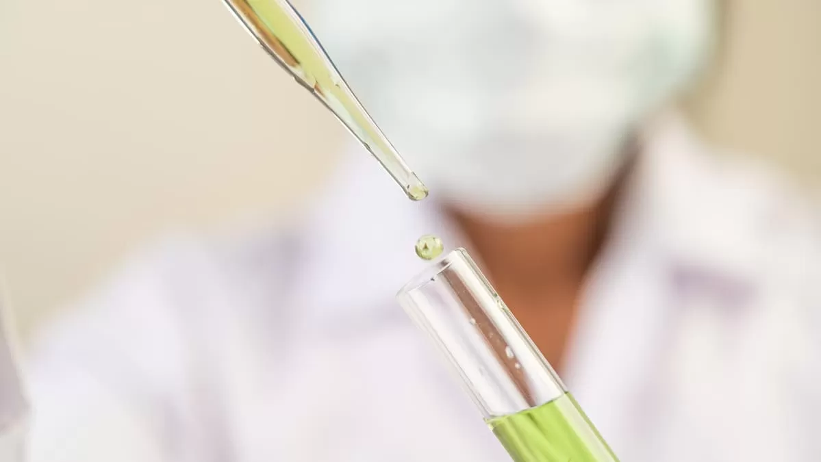 AstraZeneca distribuiria vacuna marzo 2021