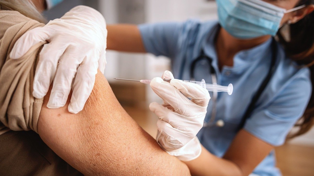 Pfizer pide a la FDA que se apruebe el uso de emergencia de su vacuna para el Covid-19