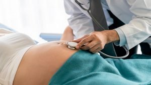 Preeclampsia en el embarazo puede aparecer por déficit de yodo en el organismo