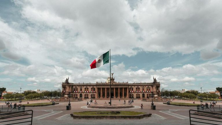 mexico primer pais latinoamericano vacuna pfizer