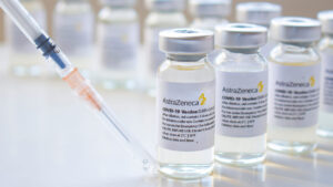 Colombia autoriza uso de emergencia de vacuna de AstraZeneca para Covid-19