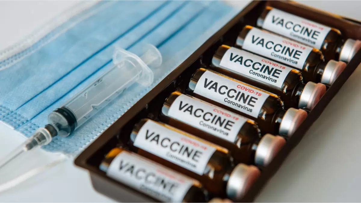 opina poblacion estrategias vacunacion covid-19