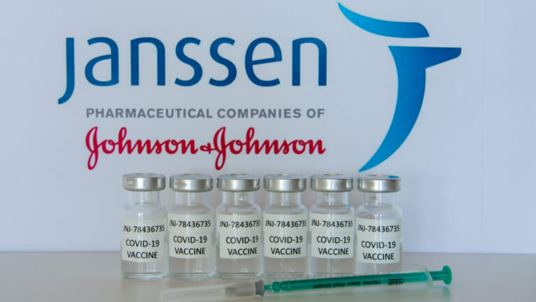 Invima autoriza uso de emergencia de la vacuna monodosis de Janssen