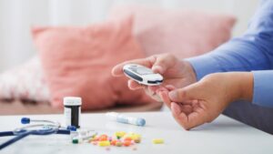 Inhibidores sglt-2 una familia de medicamentos antidiabéticos con efectos de nefroprotección