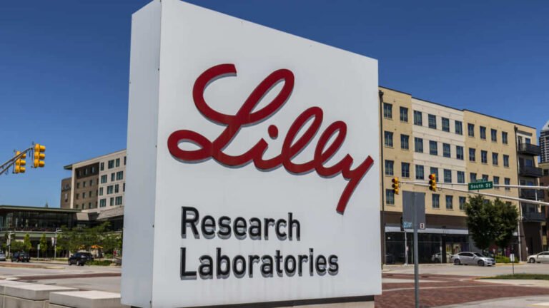 Eli Lilly busca anticipar la llegada de su medicamento para el Alzheimer al mercado