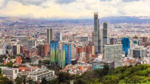 Bogota habilita desde hoy procedimientos medicos aforo Decreto 422 de 2021