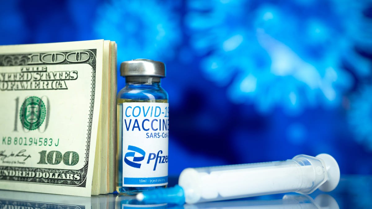 Pfizer empieza a invertir las ganancias que obtuvo por la venta de su vacuna anticovid