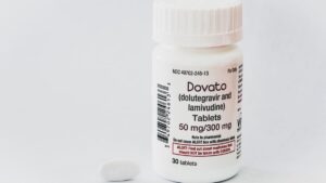 Dolutegravir mejoraría la eficacia de los tratamientos estándar contra el VIH, según estudio