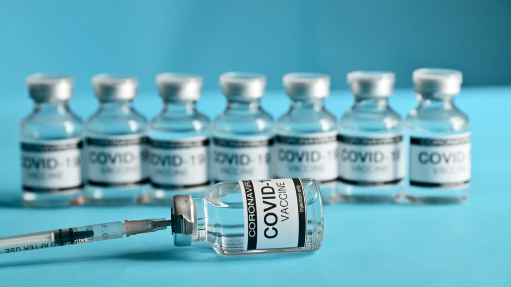 El 70% de las vacunas que se distribuirán en el mundo en 2022 provendrán de cuatro compañías