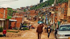 Colombia tiene uno de los niveles de pobreza más elevados de América Latina - OCDE