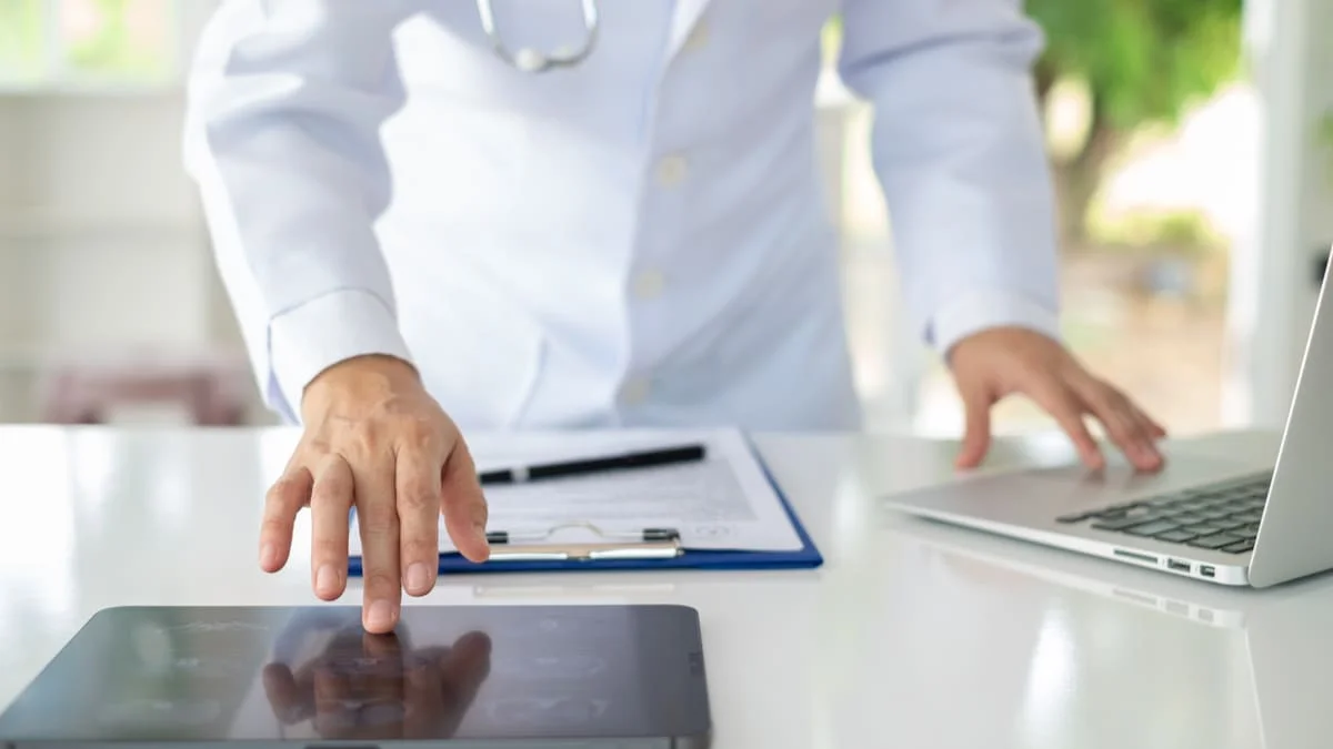 Minsa y EsSalud pactan la implementación del registro de historia clínica electrónica