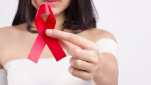 Primer caso de cura del VIH en una mujer después de un trasplante de células madre