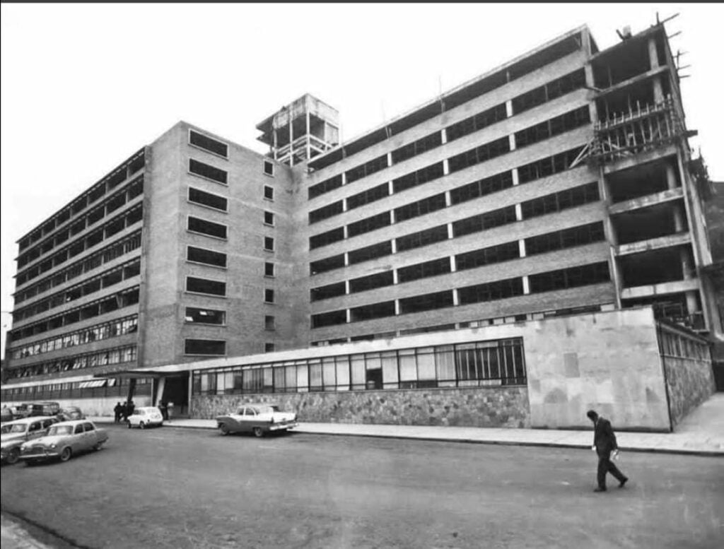 Hospital Universitario San Ignacio en sus inicios