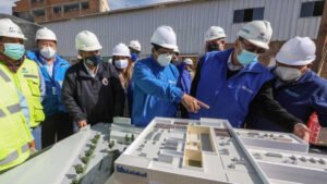 EsSalud y Minsa supervisan construcción de hospitales y centros de salud