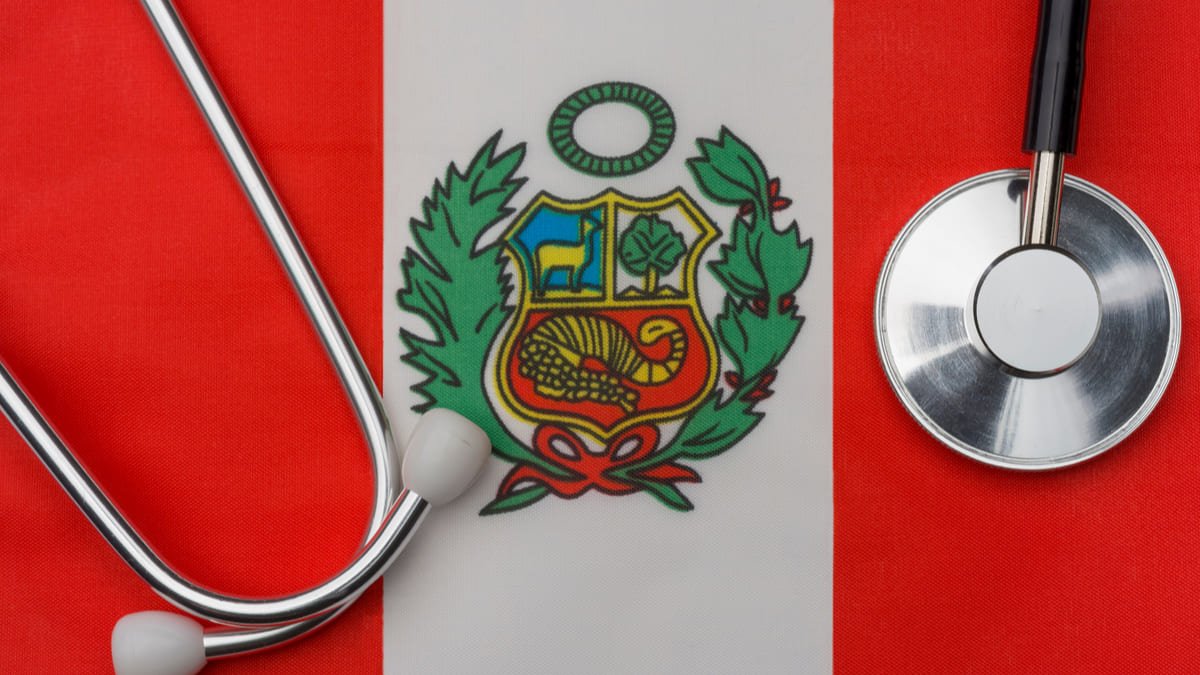Por falta de pagos, Federación Médica Peruana convocaría a paro nacional