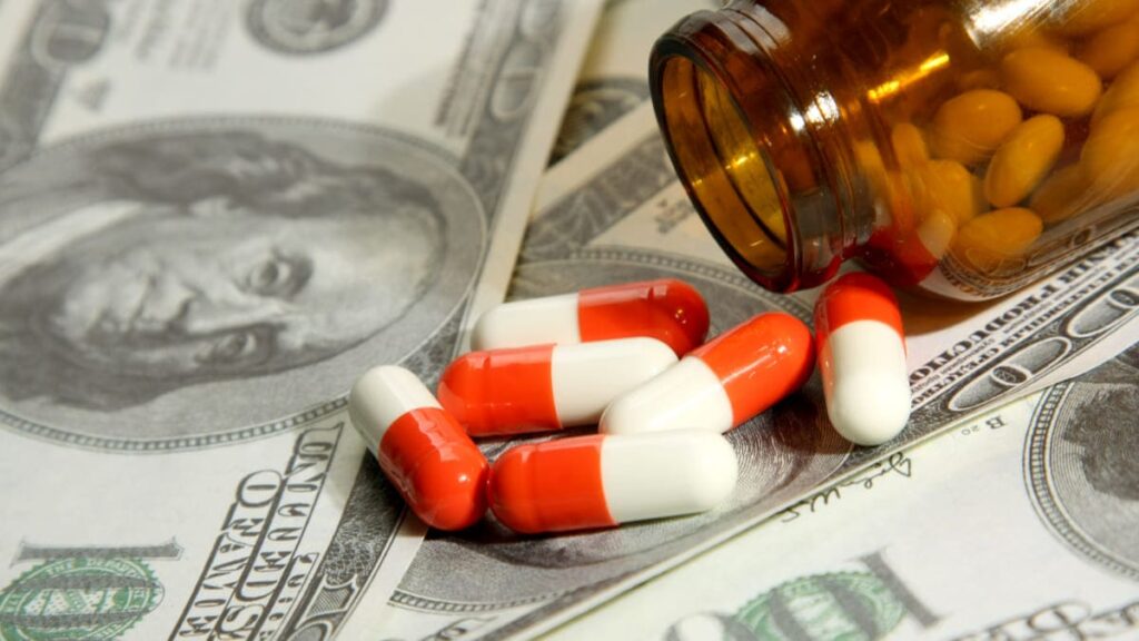 Debaten proyecto de ley que reduciría precios de medicamentos en EE.UU.