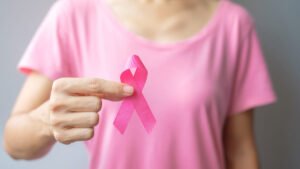 Perú aprueba ley de prevención del cáncer de mama y cuello uterino