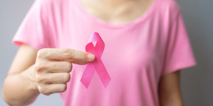 Perú aprueba ley de prevención del cáncer de mama y cuello uterino