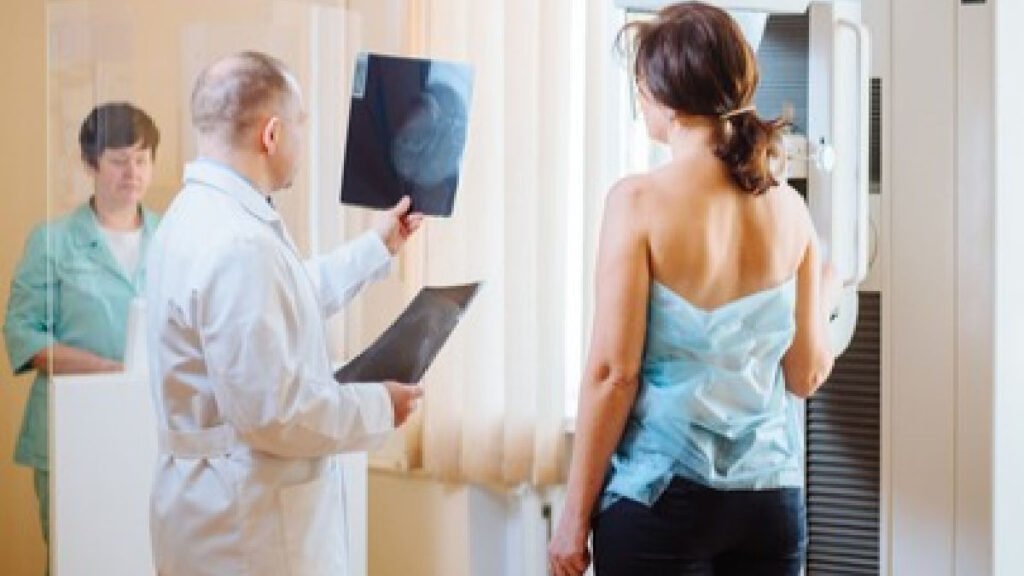Cirugía podría evitarse en casos tempranos de cáncer de mama estudio