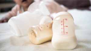 Se aprueba proyecto de ley que buscar crear una política pública de lactancia