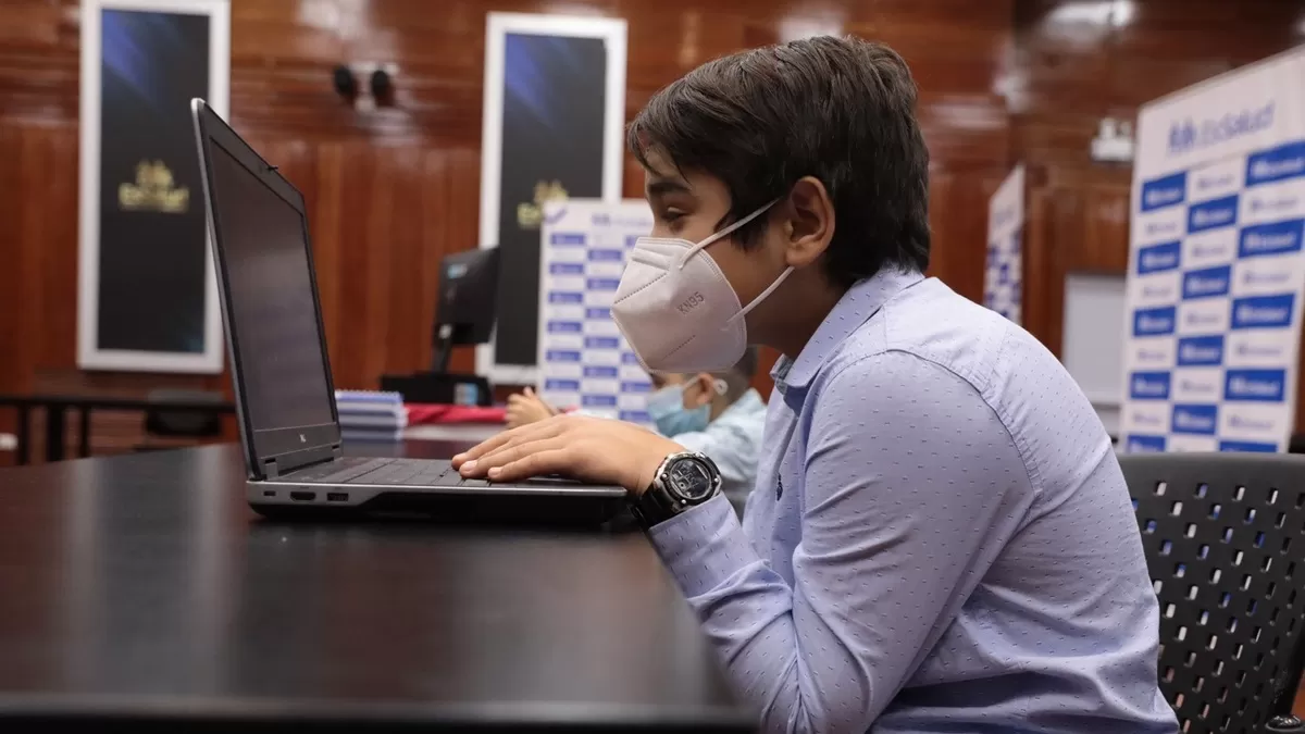 7 de cada 10 niños sufren miopía en Perú