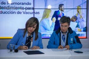 BogotáBio firman memorando para la producción de vacunas en la capital