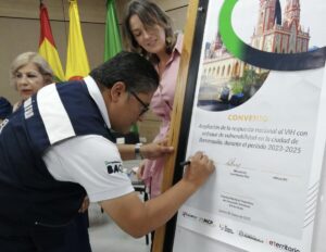 Se firma convenio para ampliar la respuesta al VIH en Barranquilla