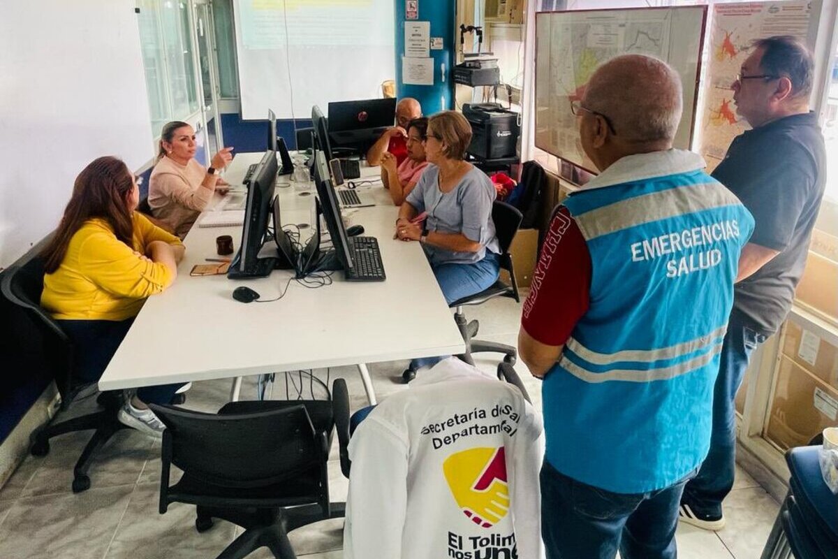 Tolima y Valle decretaron alerta hospitalaria por posible erupción del Nevado del Ruiz