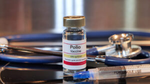 OPS y Perú se asocian para fortalecer la respuesta ante brotes de polio en el sector salud