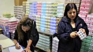 Perú: Incautan más de cinco toneladas de productos farmacéuticos de laboratorio clandestino