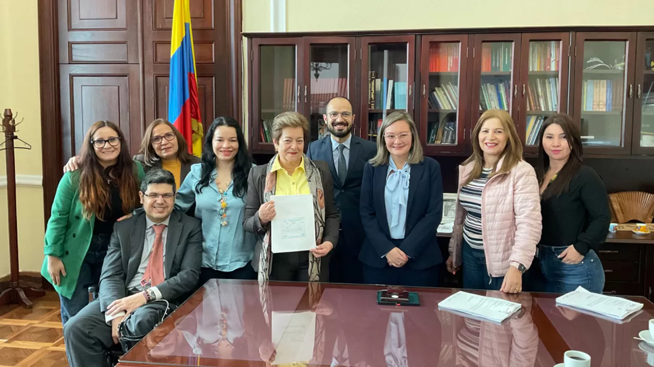 Gobierno radicó oficialmente la nueva propuesta de la reforma laboral