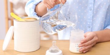 FDA prevenir Cronobacter sakazakii asociado con el consumo de fórmula infantil en polvo