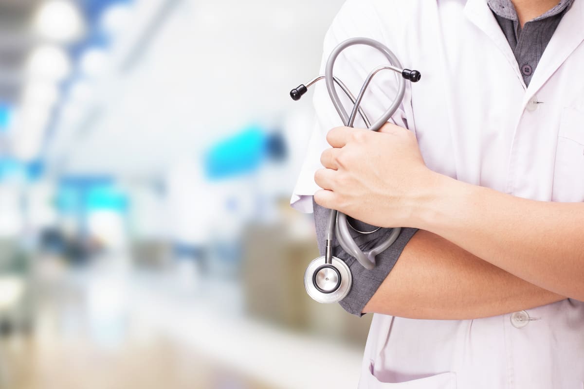 Gremios médicos insisten en mantener funciones de contratación y auditoría en las Gestoras de Salud