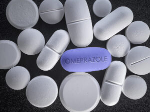 Uso habitual de omeprazol relacionado con mayor riesgo de demencia