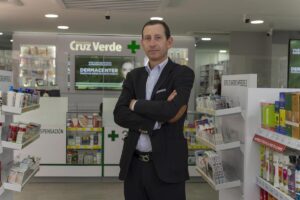 Julio César Martínez Vivero es el nuevo presidente de Droguerías Cruz Verde en Colombia