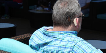 México: Pérdida auditiva y demencia, conexión preocupante según el INER