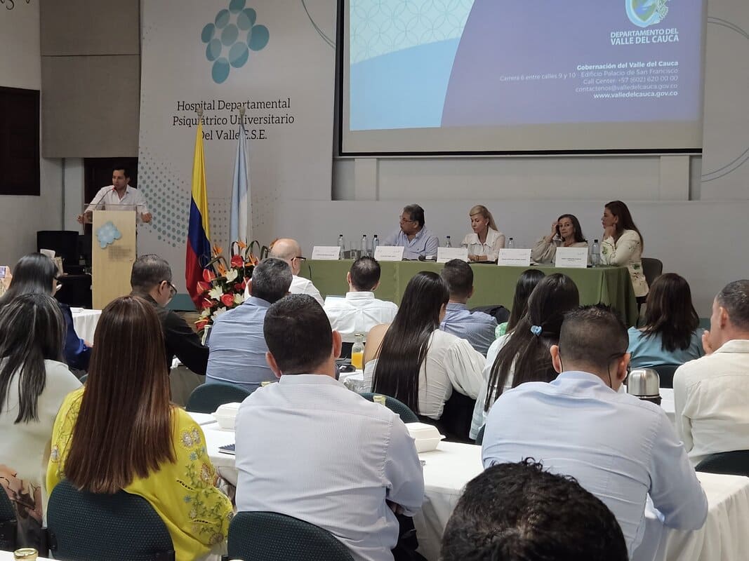 Encuentro de hospitales y autoridades del Valle liderado por Supersalud