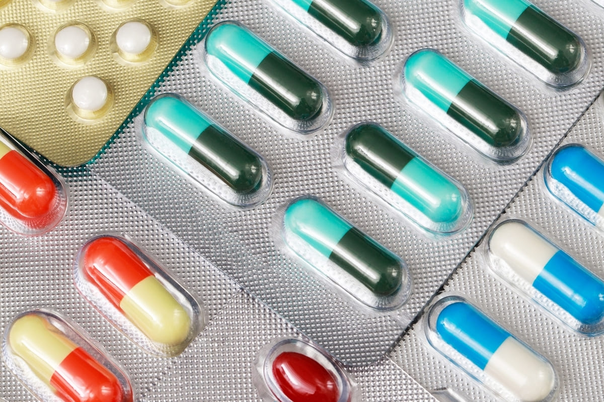 ¿Qué medicamentos no se deben tomar juntos?: Nuevo modelo de identificación revela interacciones peligrosas
