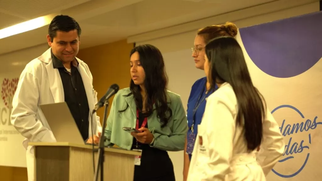 HIC obtiene máxima acreditación como Hospital Universitario 1 HIC obtiene la máxima acreditación como Hospital Universitario