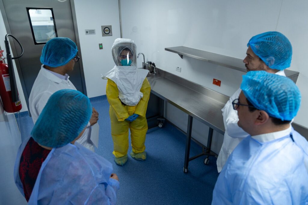 Bogotá inauguró el laboratorio BSL-3: una apuesta por la ciencia y la innovación en salud 