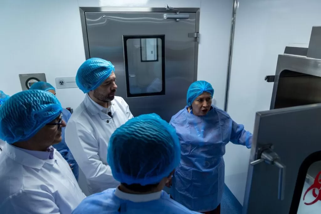 Bogotá inauguró el laboratorio BSL-3: una apuesta por la ciencia y la innovación en salud 