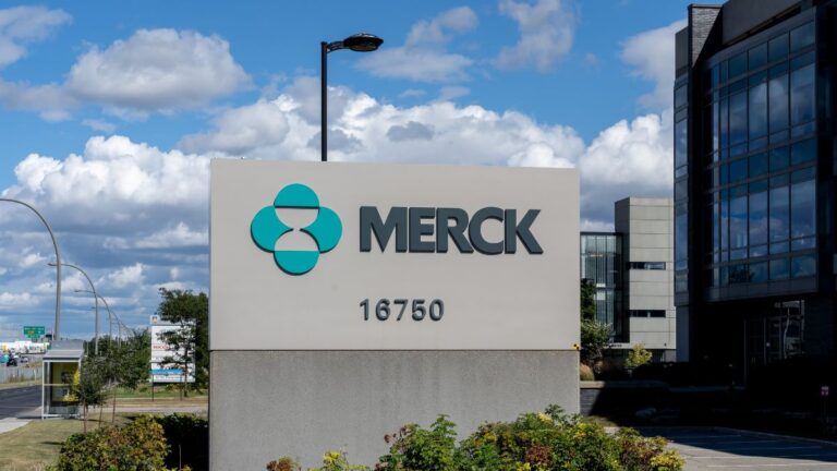 FDA aprueba la nueva vacuna de Merck, Capvaxive, contra 21 tipos de bacterias