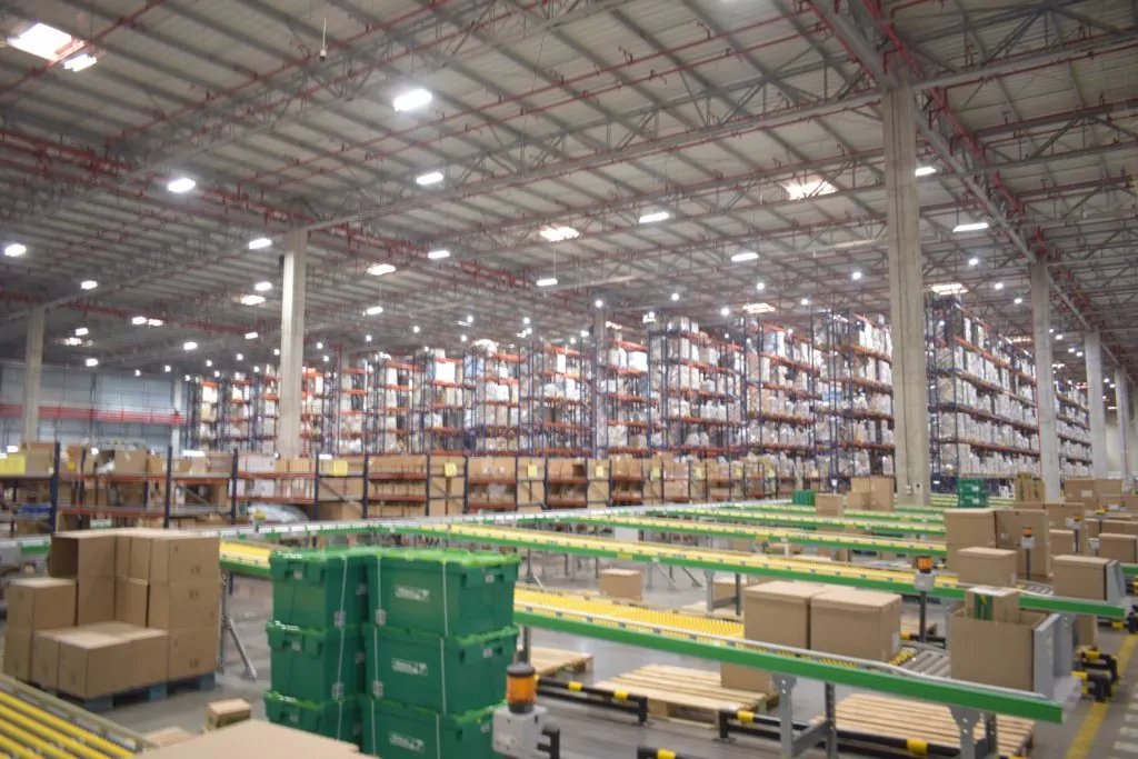 Cruz Verde revoluciona la logística farmacéutica con nuevo centro de distribución - CEDI: una apuesta por la sostenibilidad 2 Cruz Verde revoluciona la logistica farmaceutica 02