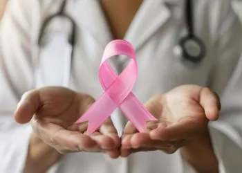 Cáncer de mama en Estados Unidos disparidades y aumento de incidencia impulsan la necesidad de mayor prevención